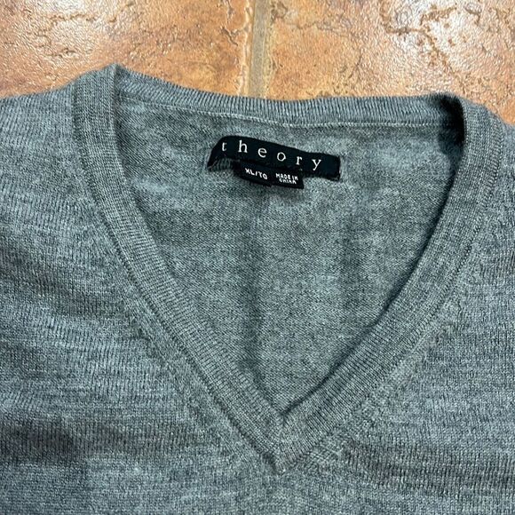 Theory men’s merino wool sweater size XL - Picture 2 of 5